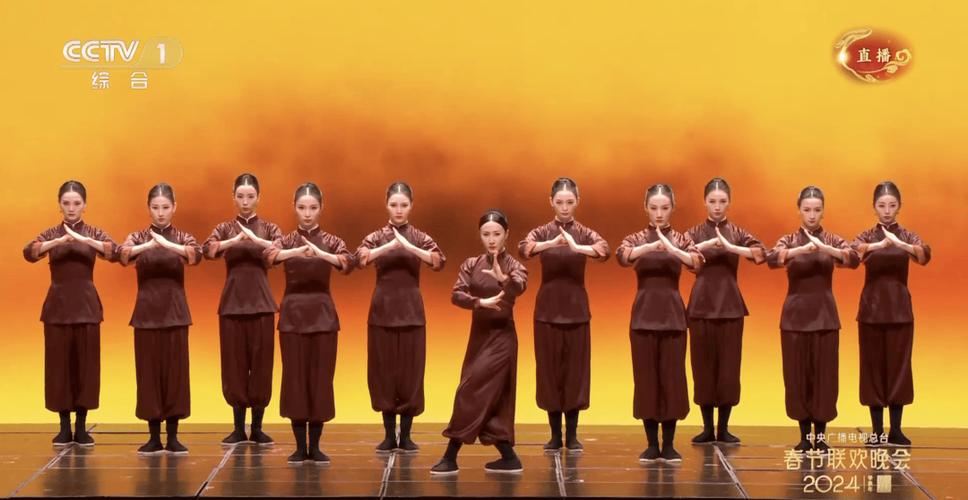 今晚澳门9点35分开什么生肖和大爷打非遗女人拳与大爷打非遗女人拳击视频