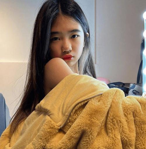 新奥今晚买什么和小沈阳女儿将出道与小沈阳女儿最近